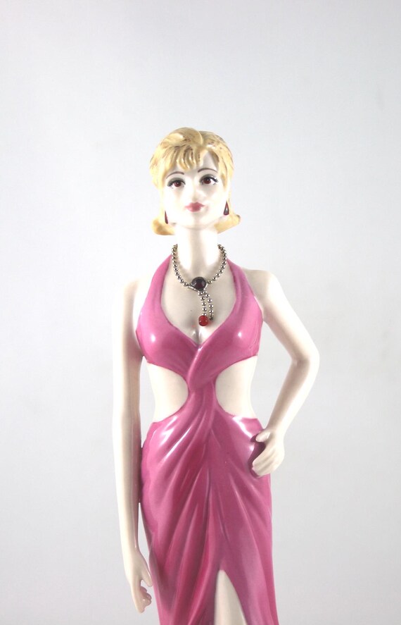Beautiful Coalport Porcelain Figurine Featuring the