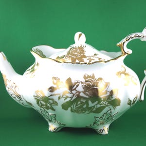 Hammersley Large Floral Teapot + Creamer and Sugar, Hammersley Rose Golden Pattern, Aladdin Shape, Bone English China made in 1960s