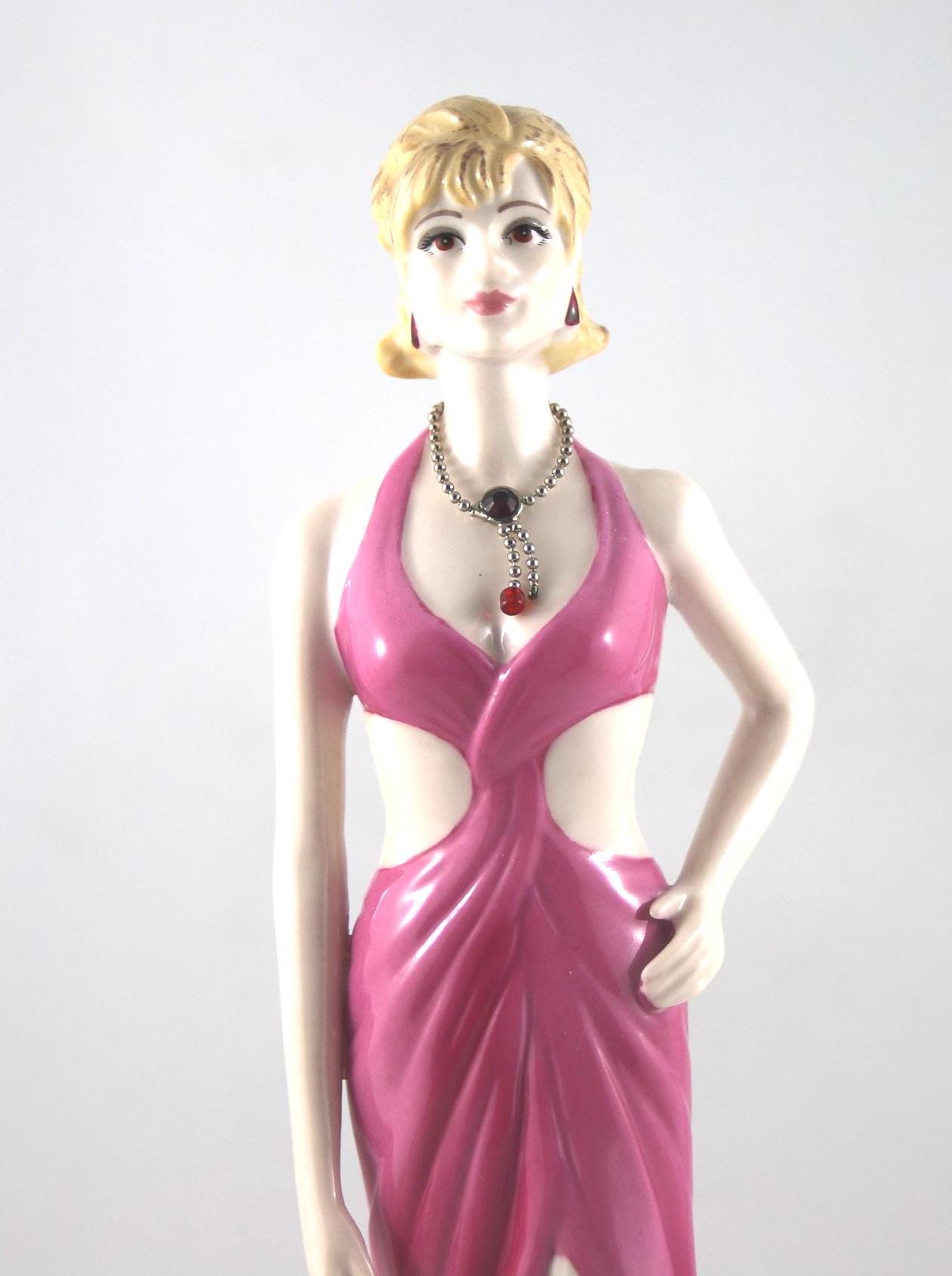 TIFFANY Co. ✖️ COALPORT】プレート キャビネット TIFFANY Co