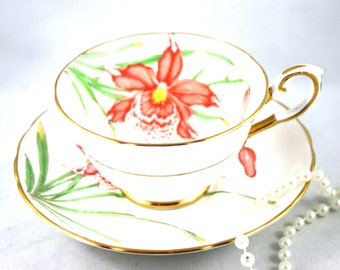 Tuscan Beautiful Floral Duo, Large Orange Cardinalis Floral Theme, Gold Rims, Bone English China made in 1960s