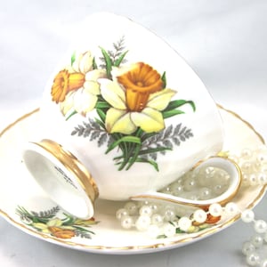 Mayfair Lovely Duo, Yellow Jonquil Accent on White Swirled Borders, Gold Rims, Bone English China made in 1960s