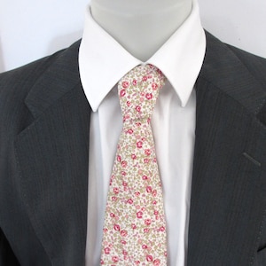 &quot;Liberty Print &quot;&quot; Eloise &quot;&quot; nach kombinationswahl ~ Hochzeit Krawatte / Fliege ~ pinkes florales Design Hochzeitsgeschenk Herrenbekleidung
