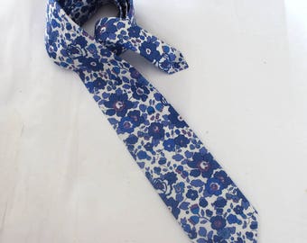 Cravate pour homme Liberty of London ~ imprimé Liberty floral ~ « Betsy » ~ cravate pour homme ~ cravate ~ cravate
