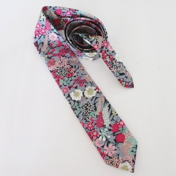 Liberty of London Cravate Homme en Ciara ~ coloris floral rose et gris ~ cravate homme ~ cravate ~ cravate ~ cravate