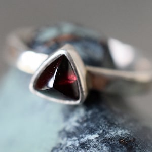 Trillion Cut Specialbeställd Silverring