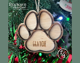 Gepersonaliseerd ornament met pootafdruk huisdier: lasergegraveerd hout, naam kat of hond