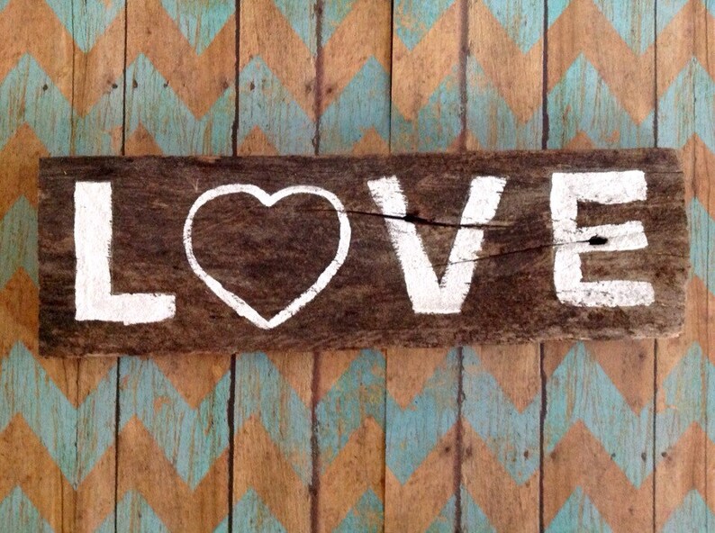 Barnwood Love Sign Personalized With Wedding Date - Etsy