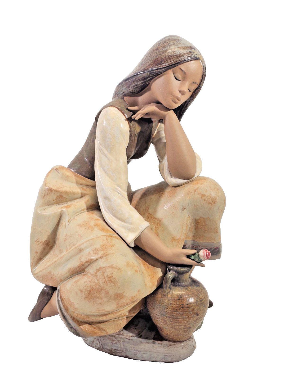 NEW Lladro 3525 Classic Water Carrier Retired Porcelain XL Figure