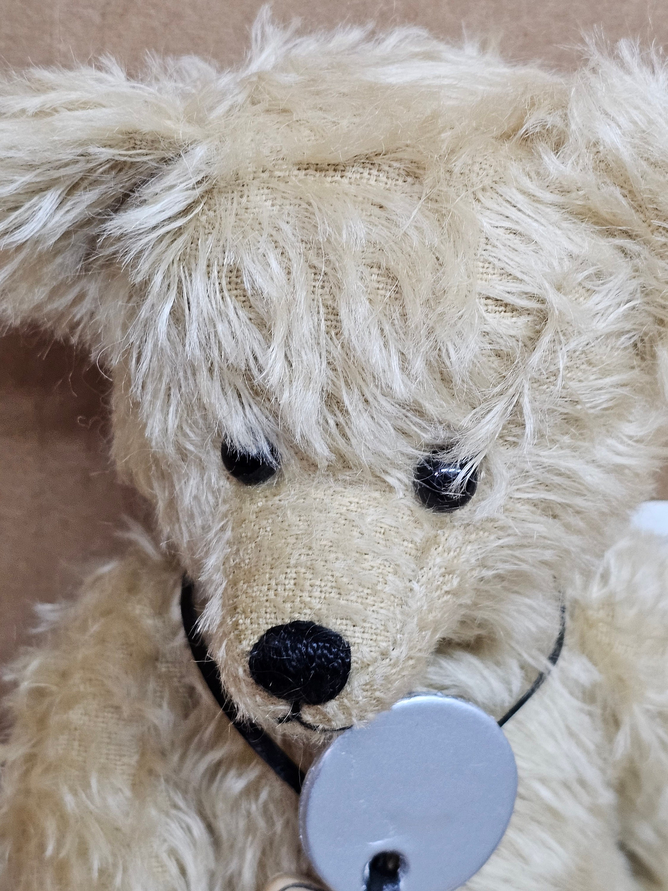 Vintage 1990s Robin Rive Silver Limited Edition Beige Mohair