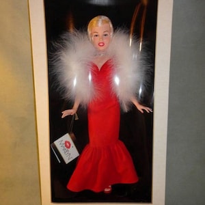 rare World Doll vintage 1983 Marilyn Monroe 71890 doll celebrity collection series red dress new nib