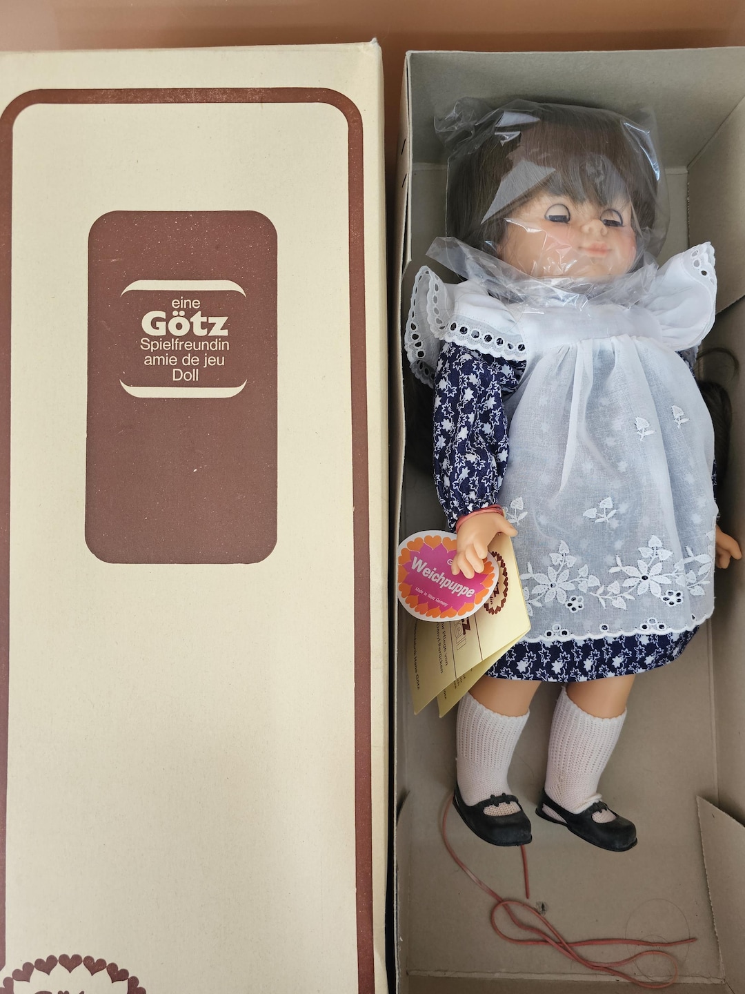 VINTAGE Vtg Gotz GTC WW42 Brunette Brown Sleepy Eyes Kanekalon