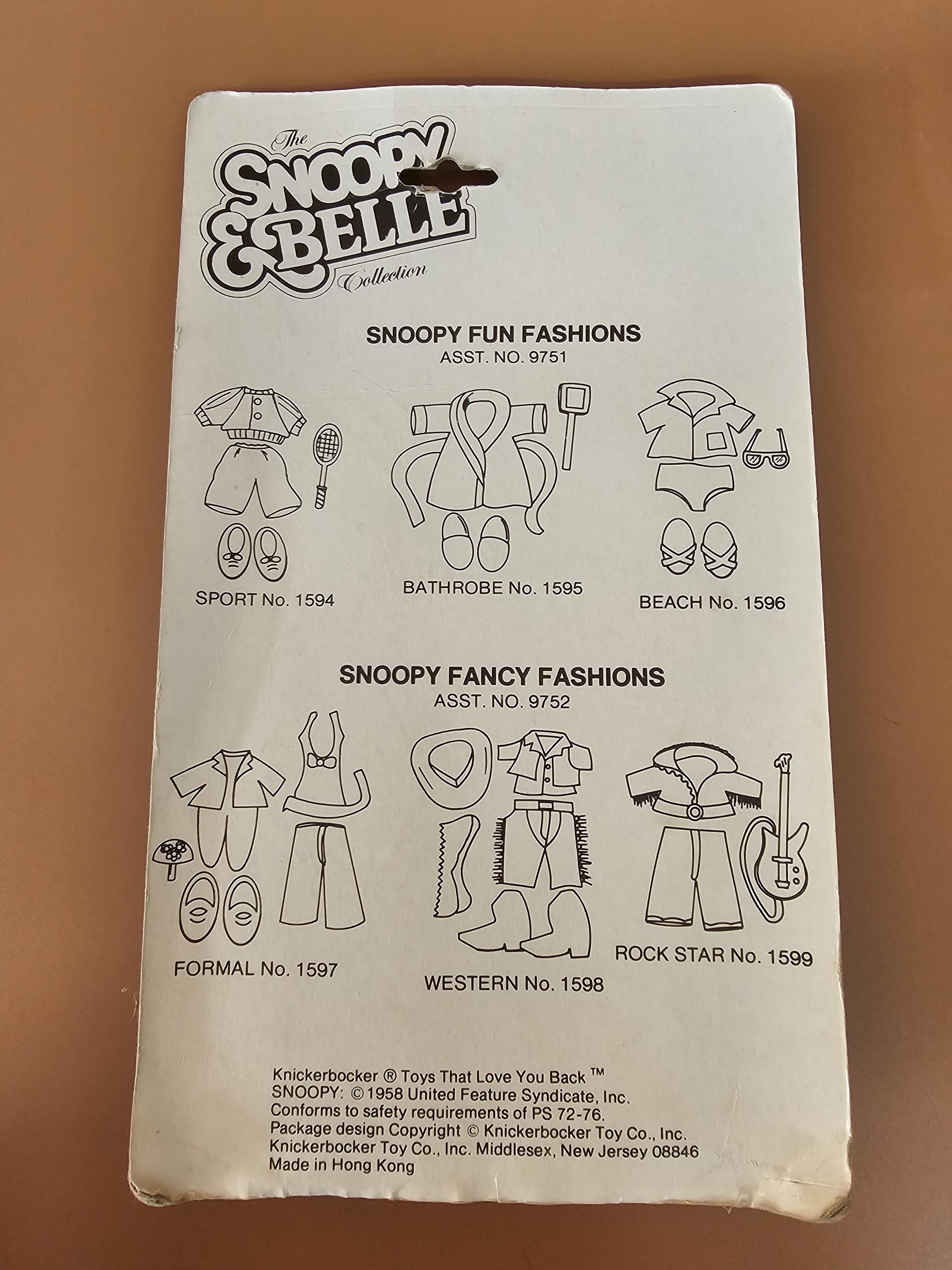 VINTAGE Vtg 1958 Knickerbocker 1599 Snoopy Fancy Fashions