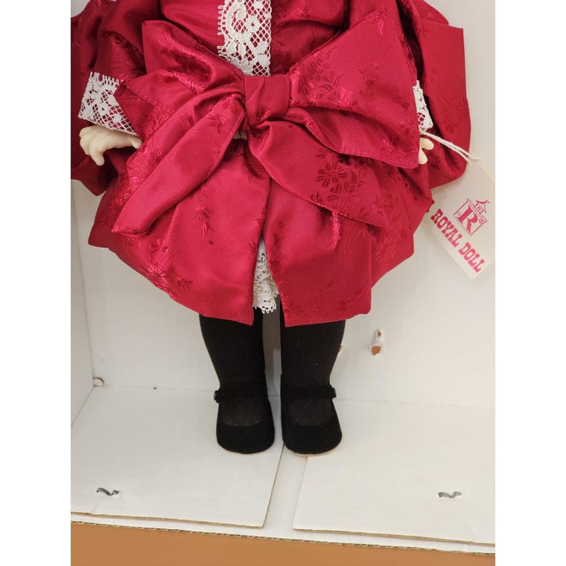 Royal Masterpiece Miss Elsa 18" Fashion Display Lady Doll Red Gown R83‑1715 NOS image 4