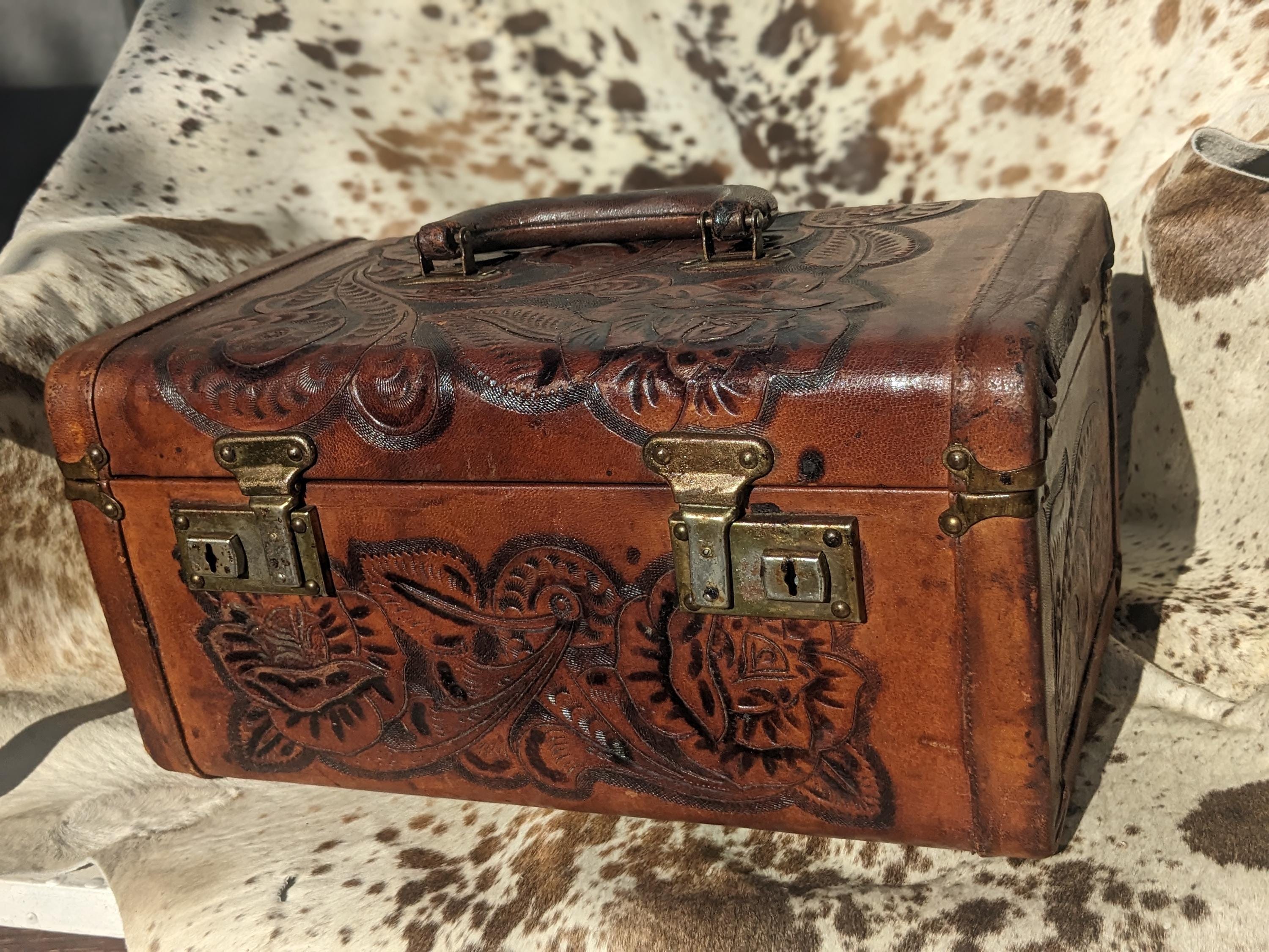 快適グッズ・旅行小物 VINTAGE LEATHER TRAVEL CASE 1940s VINTAGE LEATHER TRAVEL CASE 1940s 快適グッズ・旅行小物