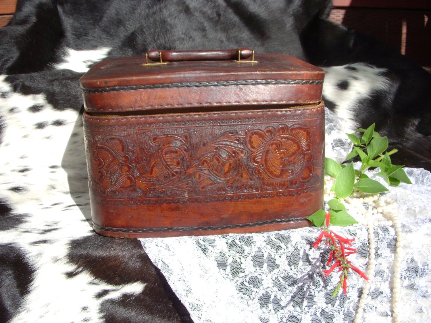 Vintage Tooled Leather Cosmetic Travel Case