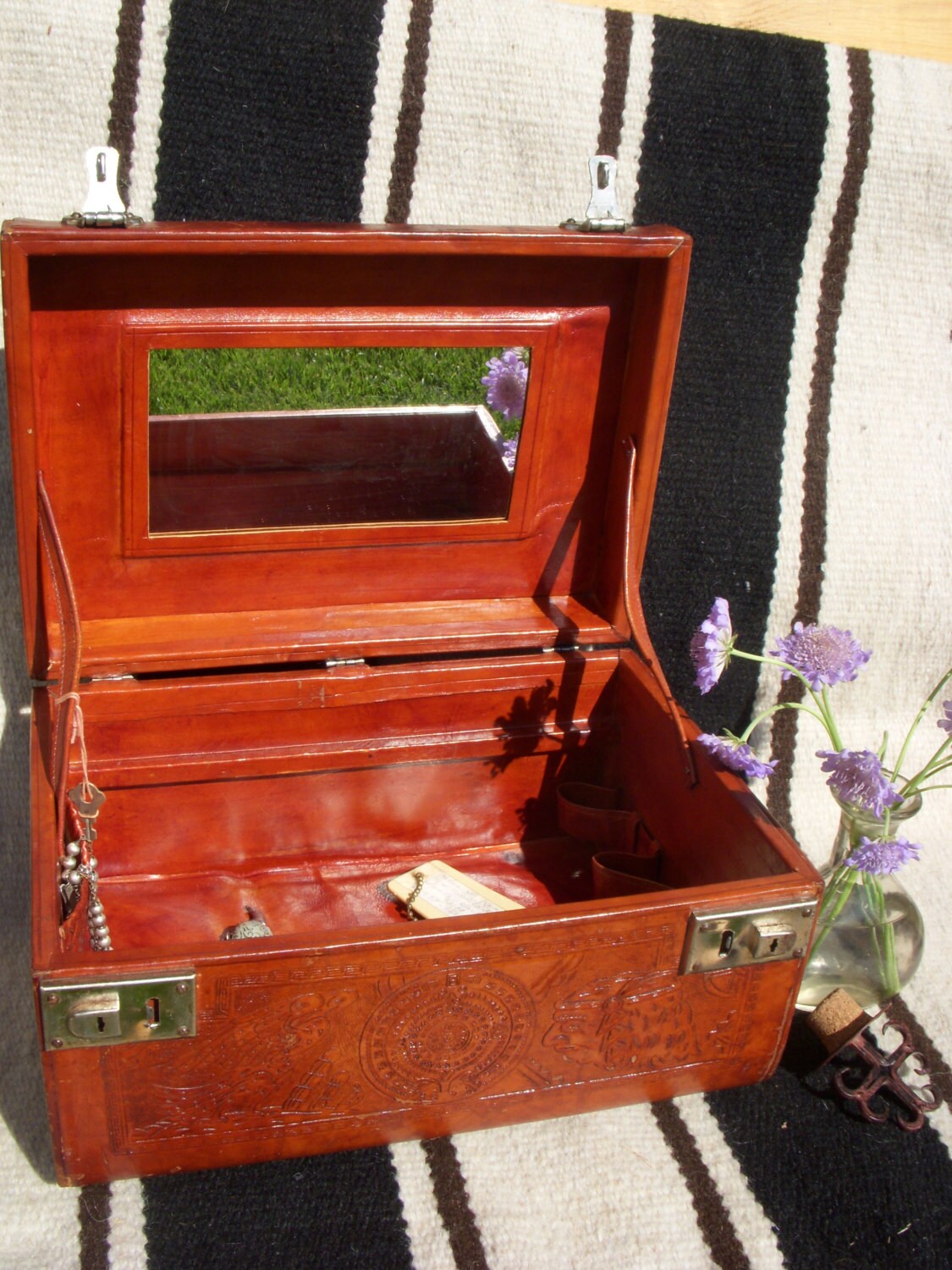Vintage tooled Leather Train Case for Jewelry or Cosmetics with Key!