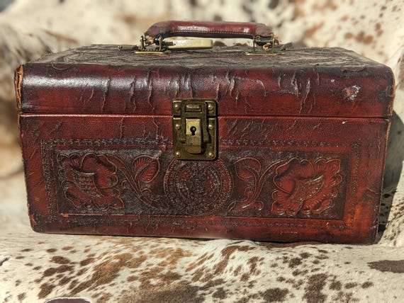 Vintage 1940s tooled leather train case Artmex jewelry case Mexico handmade travel case antique leather luggage jewelry display decor