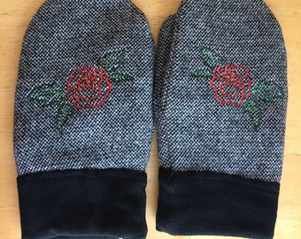 Embroidered Fleece lined mittens