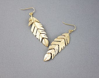 Gold / Silver Stylish feather Earrings  Delicate Dangle Earrings . Bridesmaid Gift  Bridesmaid Earrings Birthday Gift