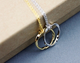 Twisted Circle Charm Necklace . Dainty Necklace. Simple and Modern Necklace. Bridesmaid Gift.