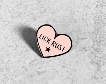 LICK RUST Lapel pin