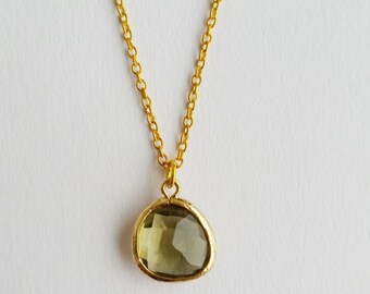 Boho Chic Necklace Teardrop Crystal Peridot Pendant,Delicate Gold Plated Chain,Sign Leo,Month March, Bridesmaid,Elegance, Exclusive