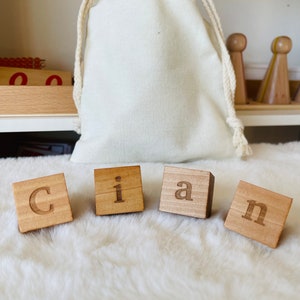 Bloques de nombre de madera personalizados/rompecabezas de aprendizaje para niños en edad preescolar/todos los bloques de madera natural
