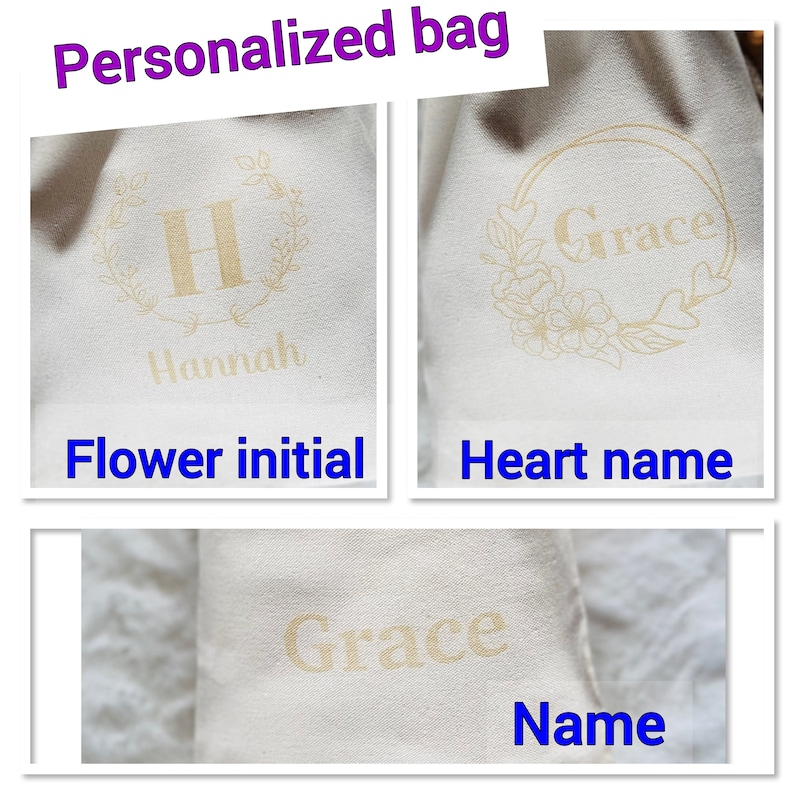 K&ouml;nnte beinhalten: Drei wei&szlig;e Stofftaschen mit verschiedenen Personalisierungsoptionen. Die erste Tasche hat einen Blumengirlanden mit dem Anfangsbuchstaben "H" und dem Namen "Hannah" darunter. Die zweite Tasche hat einen Blumengirlanden mit dem Namen "Grace" darin. Die dritte Tasche hat den Namen "Grace" in einer einfachen Schriftart gedruckt.