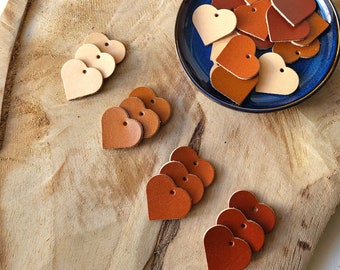 Set of 10 leather hearts