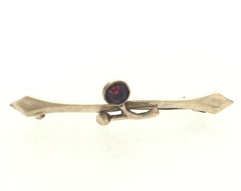 Art Nouveau Garnet Gilt Brooch