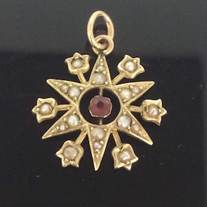 Fine antique Edwardian Snow Flake Pendant Seed Pearls Garnet 9CT Gold