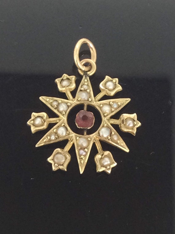 Edwardian Pendant Garnet Split Seed Pearls Gold 9CT Snow Flake