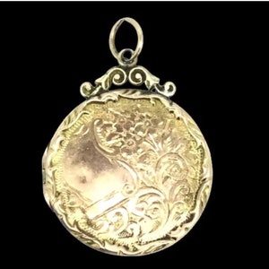 Antique Edwardian Gold 9CT Aesthetic Engraved Patterns Locket Pendant