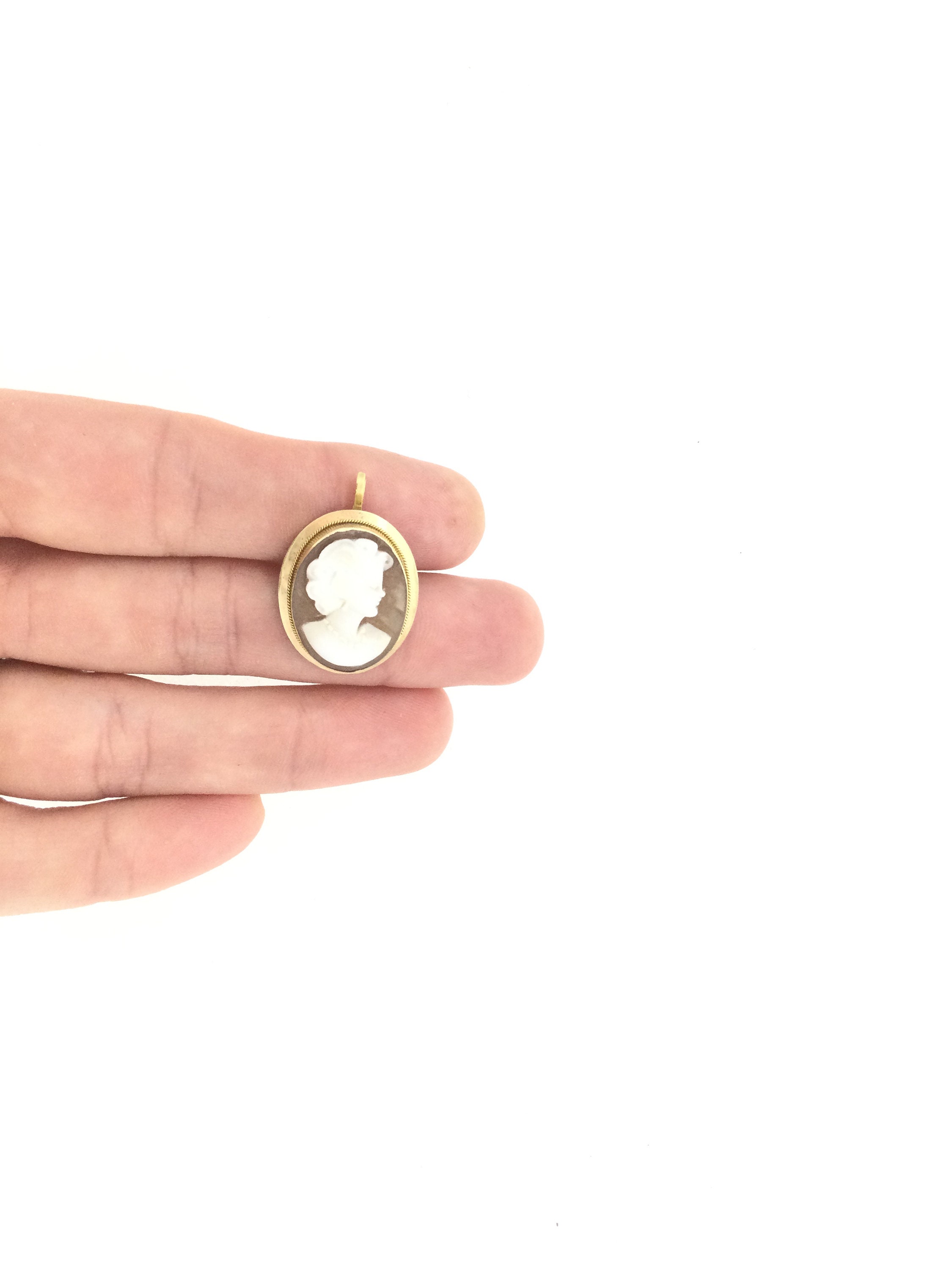 アンティーク 彫刻 シェル カメオ ゴールド 9CT 375 ペンダント