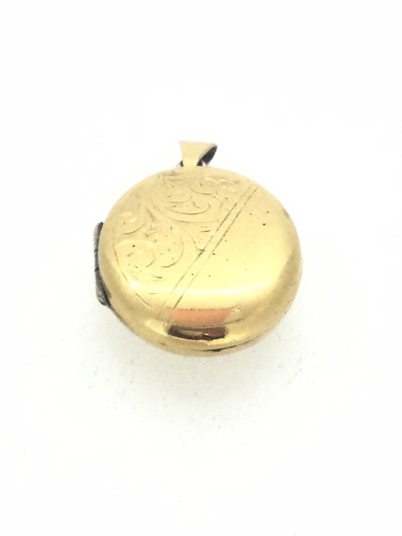 Edwardian Style Hinged Locket Pendant Gold Filled Embossed Patterned image 7