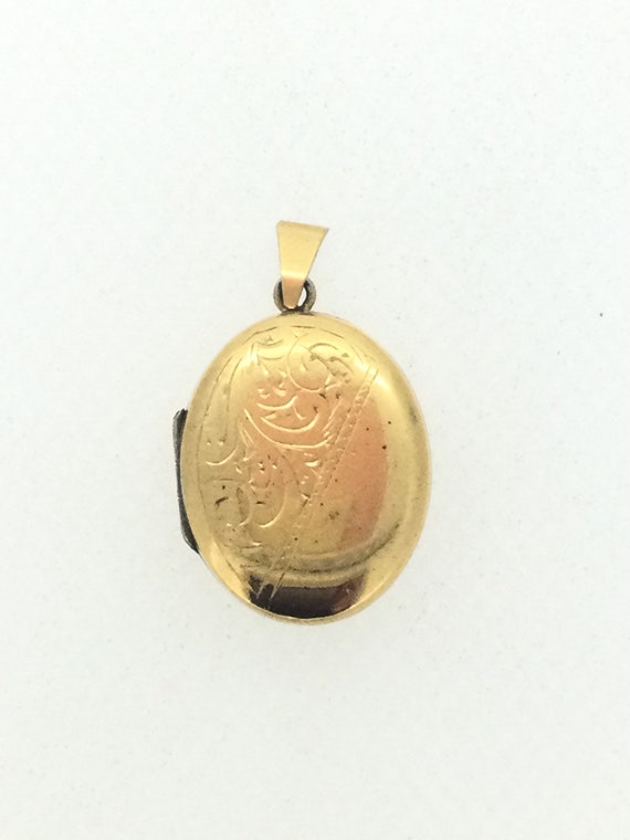 Edwardian Style Hinged Locket Pendant Gold Filled Embossed Patterned
