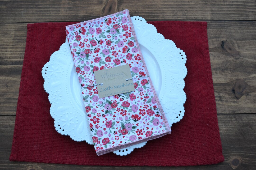 Red and Pink Floral Cloth Napkins, Valentine's Day Cloth Napkins