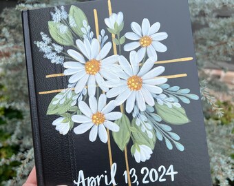 Hand Painted Bible, Specialized Floral Design, White Daisies, Wedding Bible, Custom Keepsake