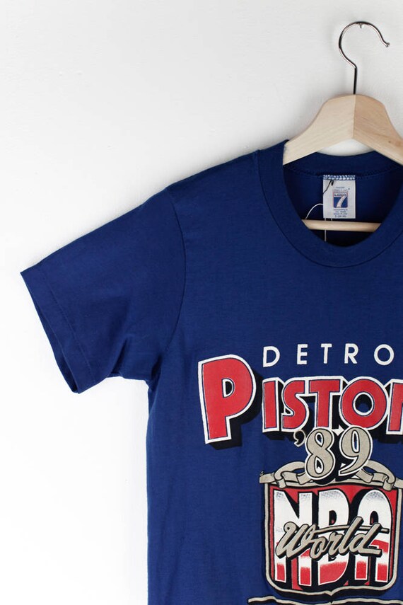 Vintage Detroit Pistons Shirt Blue 