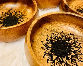 Sunflower Jewelry Ring Wood Burned Dish/Sunflower Bedroom/Sunflower Kitchen/Sunflower Bathroom/Gifts/Christmas/Gifts for Her/Birthday/