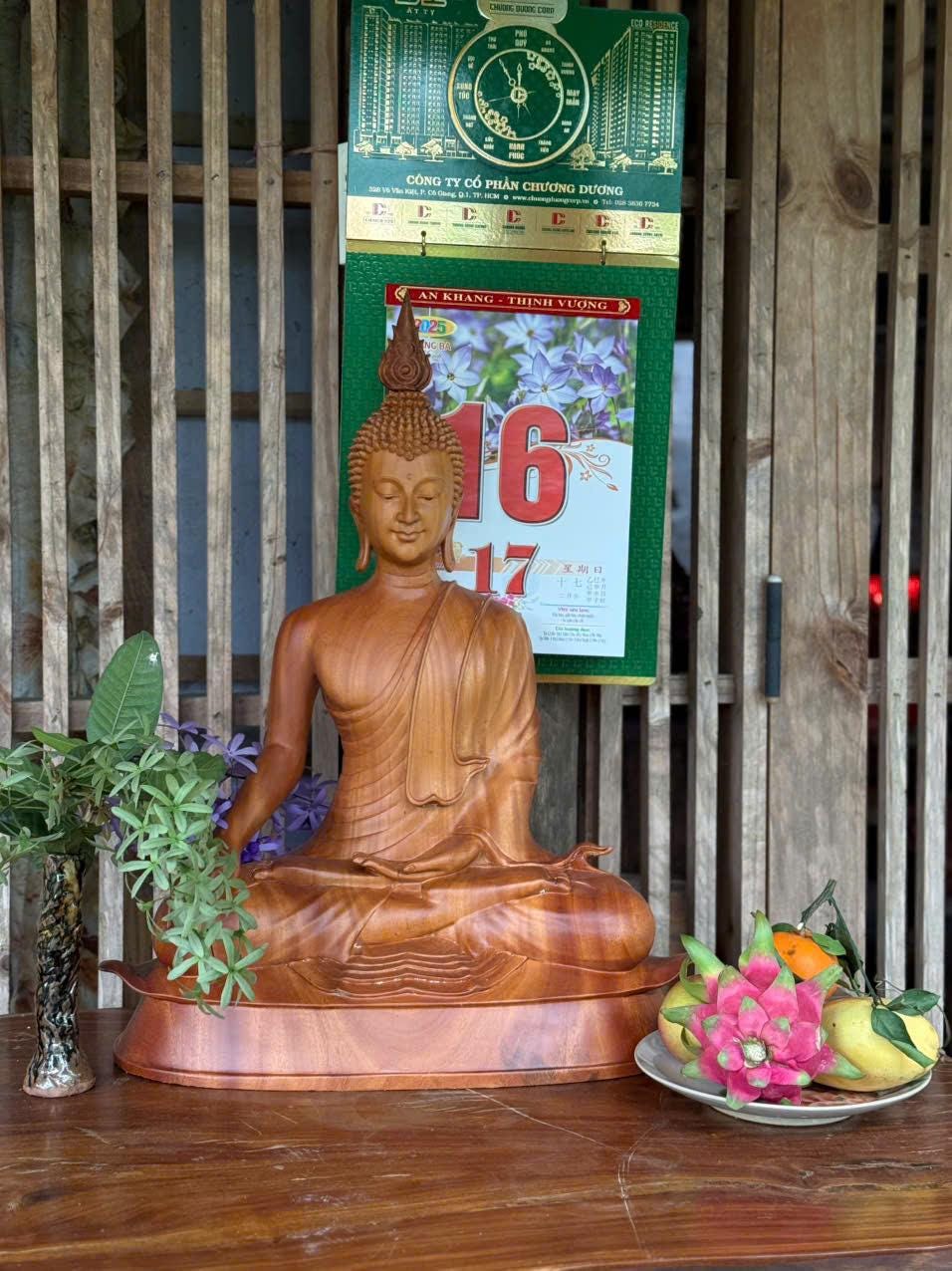 Statuetta Buddha In Legno Intagliato A Mano - Piccola Decorazione Per Meditazione | 4 Cm - Foto 3