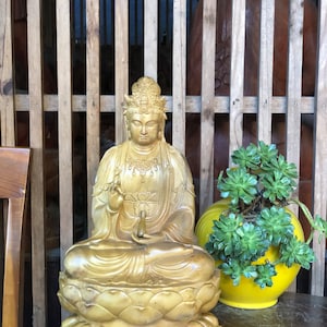 The Wooden Sitting Kwan Yin statue - Chinese style