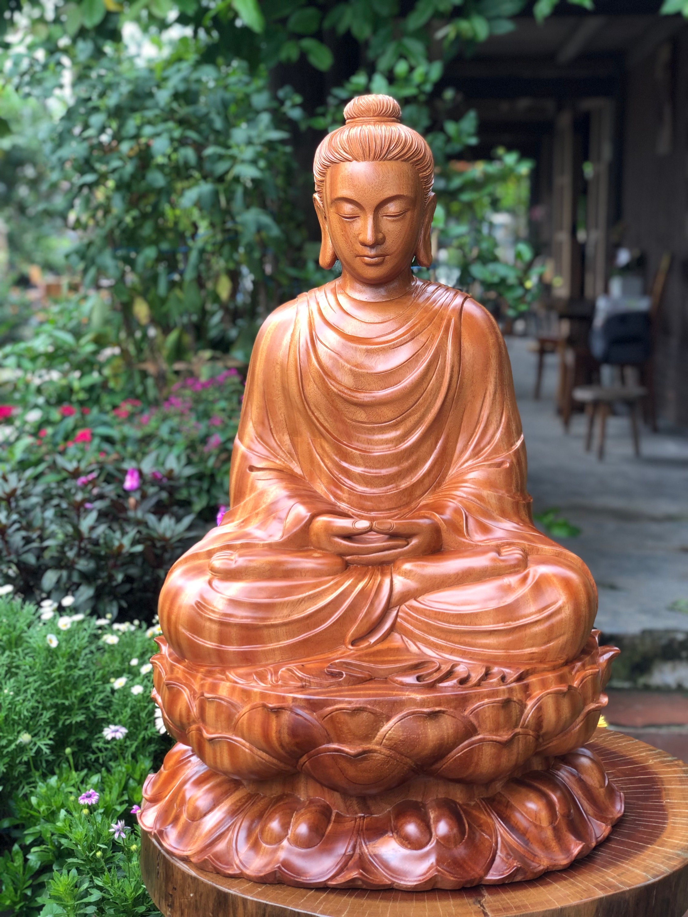 Large Hand-carved Wooden Sitting Buddha Statue – 80cm | Tranquil