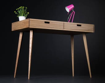 Escritorio de oficina, moderno de mediados de siglo, cómoda, mesa de ordenador pequeña, hecha de madera de roble, tamaño y acabado personalizados
