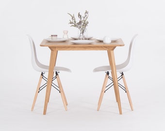 Small Oak Dining Table – Solid Wood Kitchen Table for Four