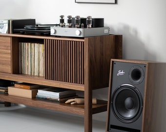 JAMM - Record player stand, made of American walnut