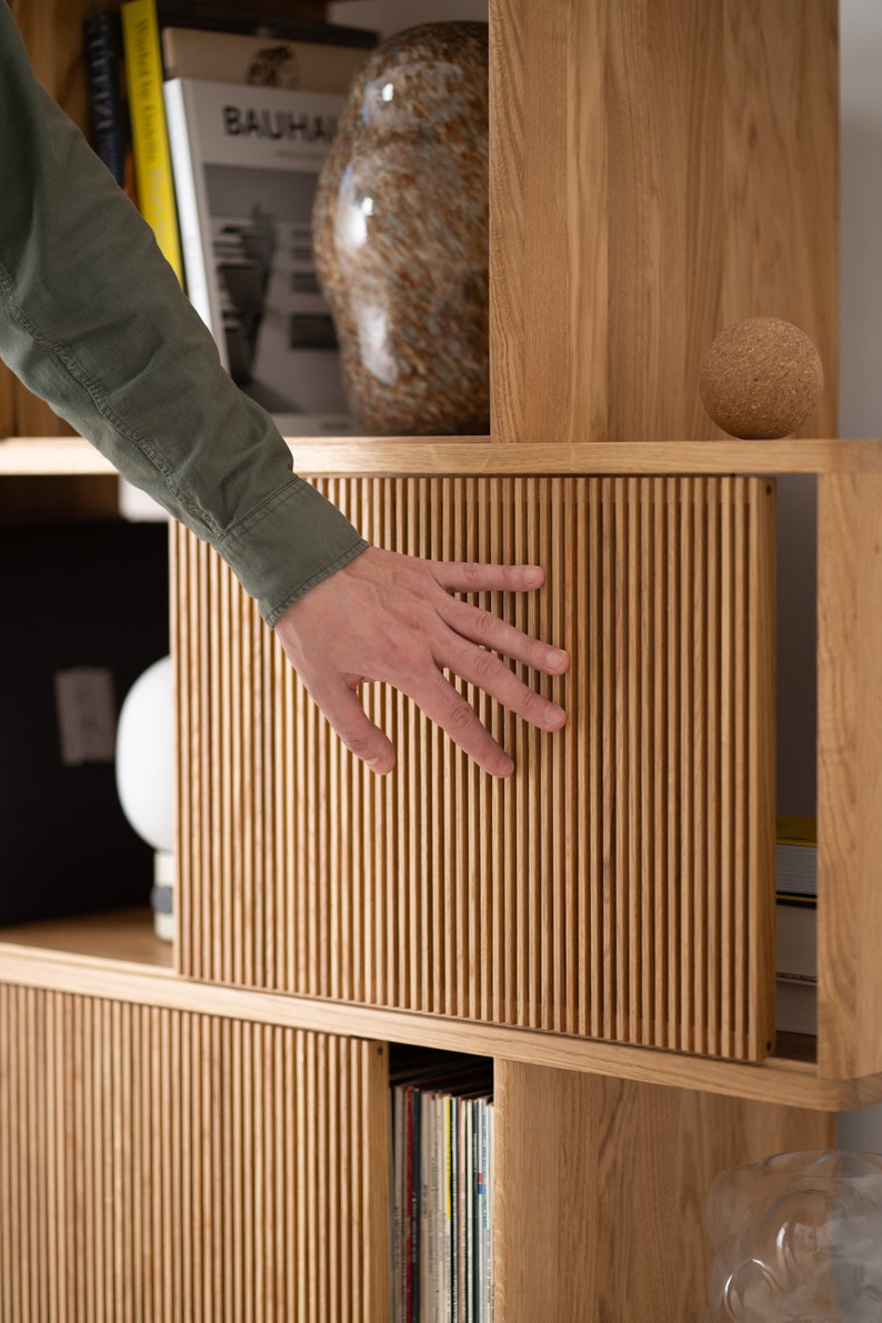 MOLL Boekenplank van massief eikenhout Veelzijdig en multifunctioneel, perfect voor vinylplaten, boeken en decoratie Moderne stijl uit het midden van de eeuw afbeelding 7