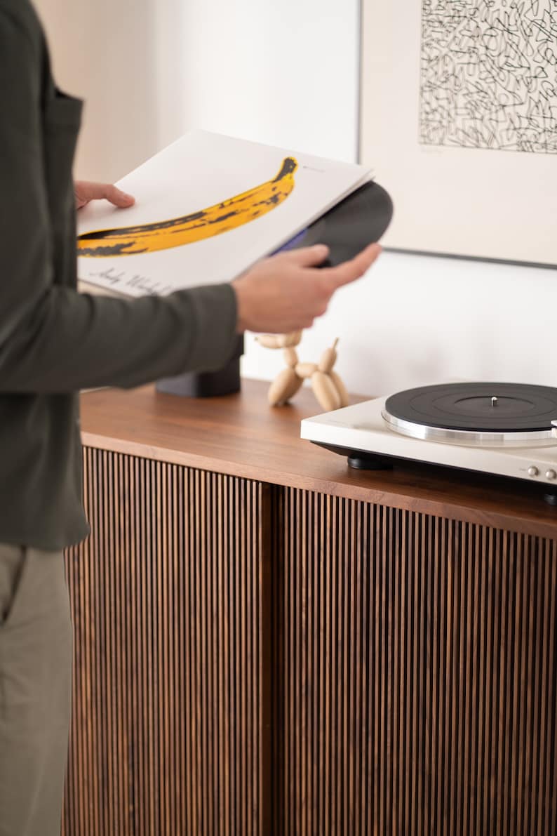 TONN HIGH 101 Support pour tourne-disque, rangement pour disques vinyles en bois de noyer américain massif Offre à durée limitée : livraison gratuite et rapide image 6