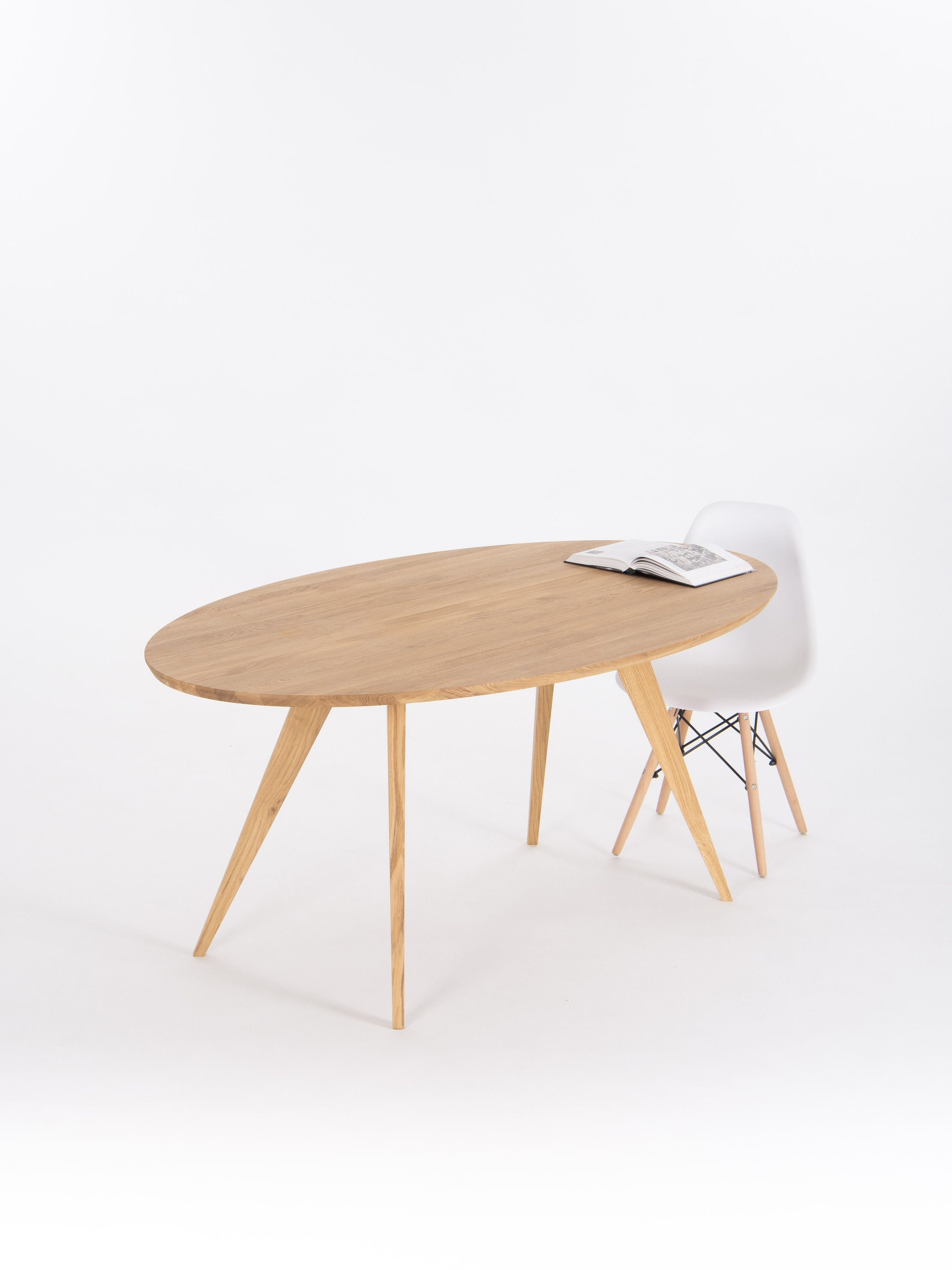 Okko - Table À Manger Ovale, Grande Table De Cuisine, En Bois Chêne Massif, Ovale Pour 6 Personnes