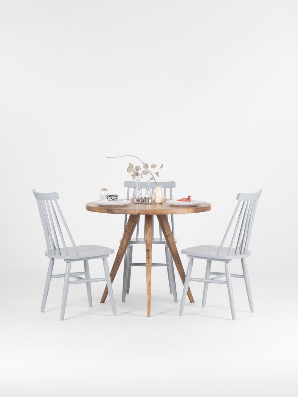 rustic round kitchen tables Reclaimed round dining table rustic kitchen